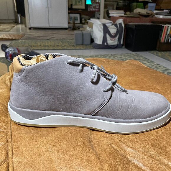 OluKai Papakū ‘Ili - Men’s Waterproof Leather Boots - Graphite Grey - Worn ONCE main image 4